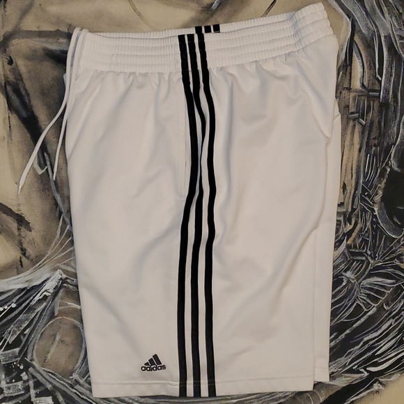 Adidas mens basketball shorts - Picture 5 of 6